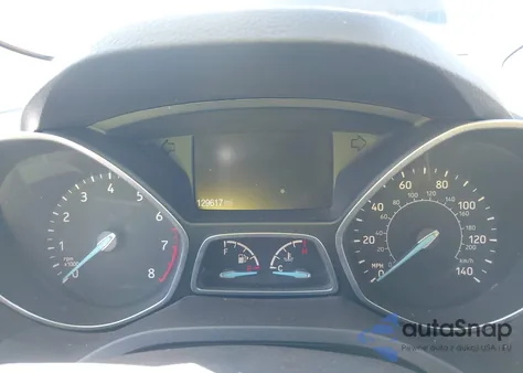 2017 Ford Escape Titanium из США, поврежденный, VIN 1FMCU9JD5HUC45982